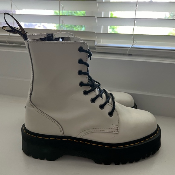 Dr. Martens Jadon platform boots - Picture 1 of 4